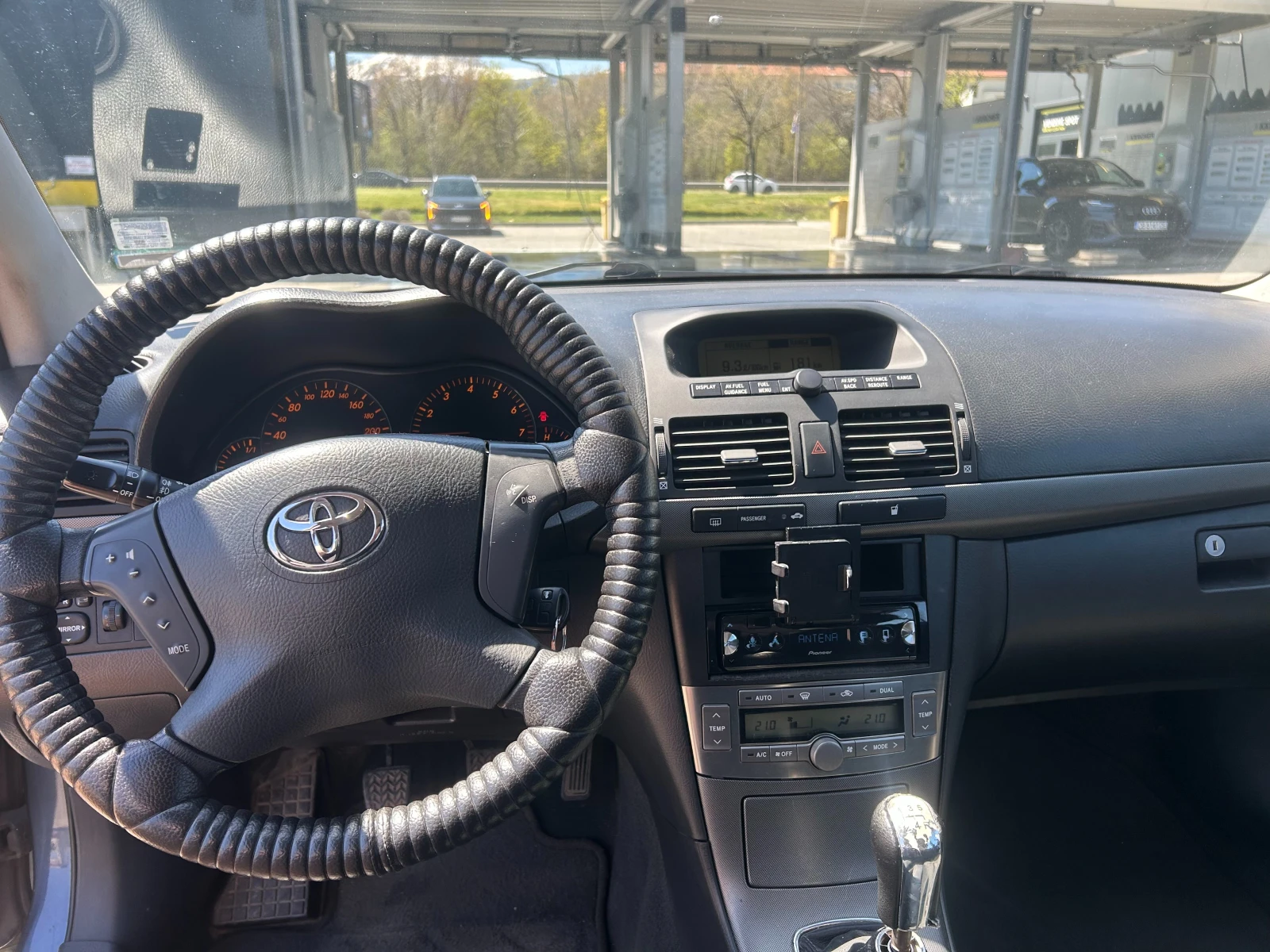 Toyota Avensis T25, снимка 9 - Автомобили и джипове - 54333266