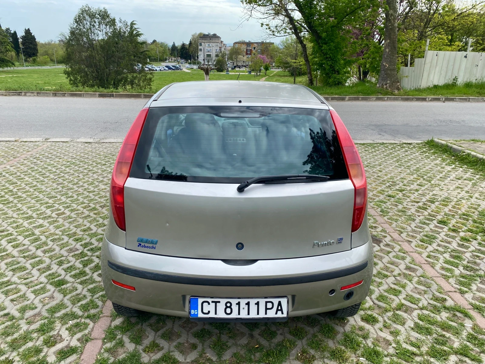 Fiat Punto Punto ELX 1.2 80 LPG, снимка 3 - Автомобили и джипове - 54358379