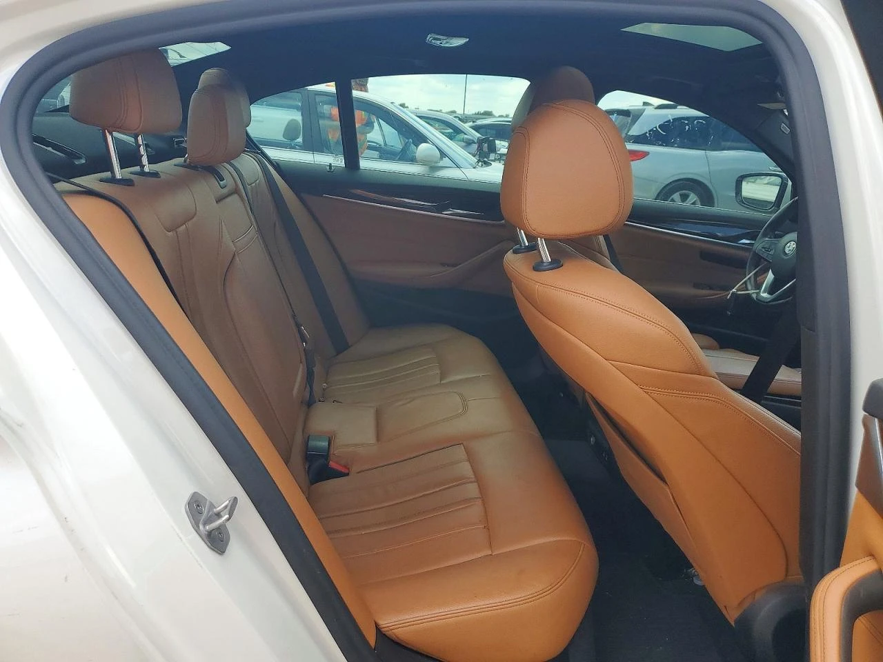 BMW 530 2.0l I, снимка 10 - Автомобили и джипове - 54743695