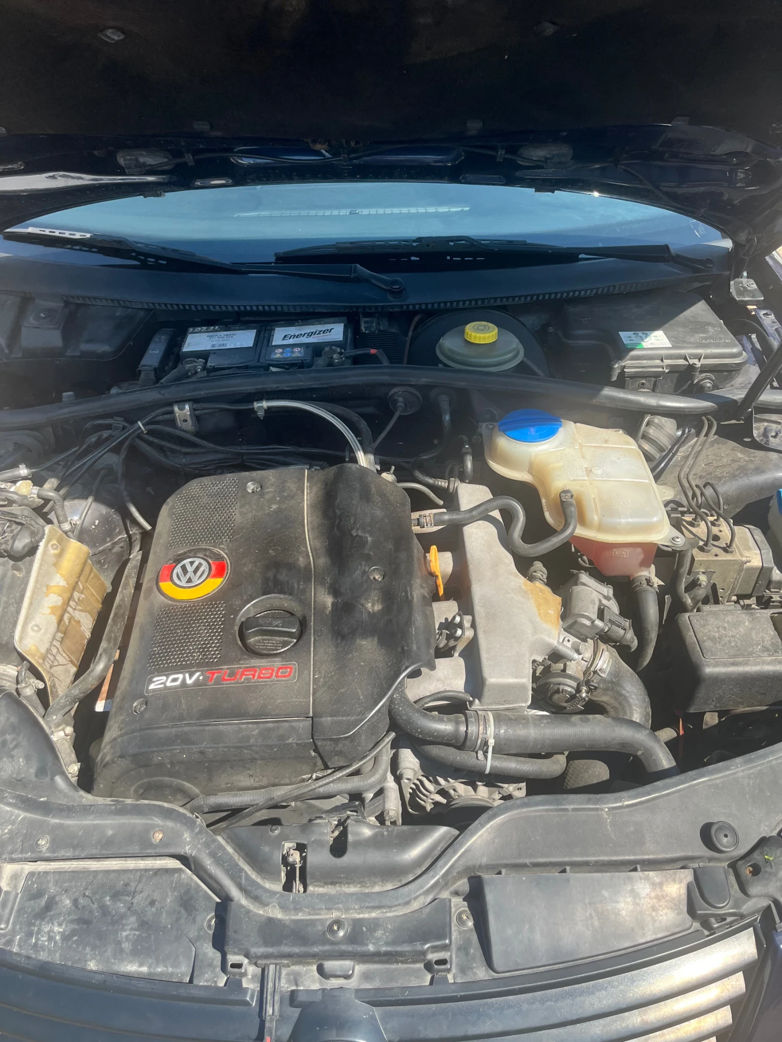 VW Passat 1.8 Т, снимка 6 - Автомобили и джипове - 54777526