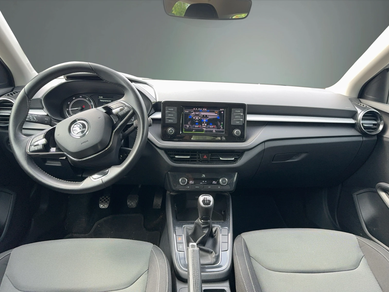 Skoda Fabia .0 MPI / 48 kW / 65 к.с., 5M + LPG, снимка 6 - Автомобили и джипове - 54822840