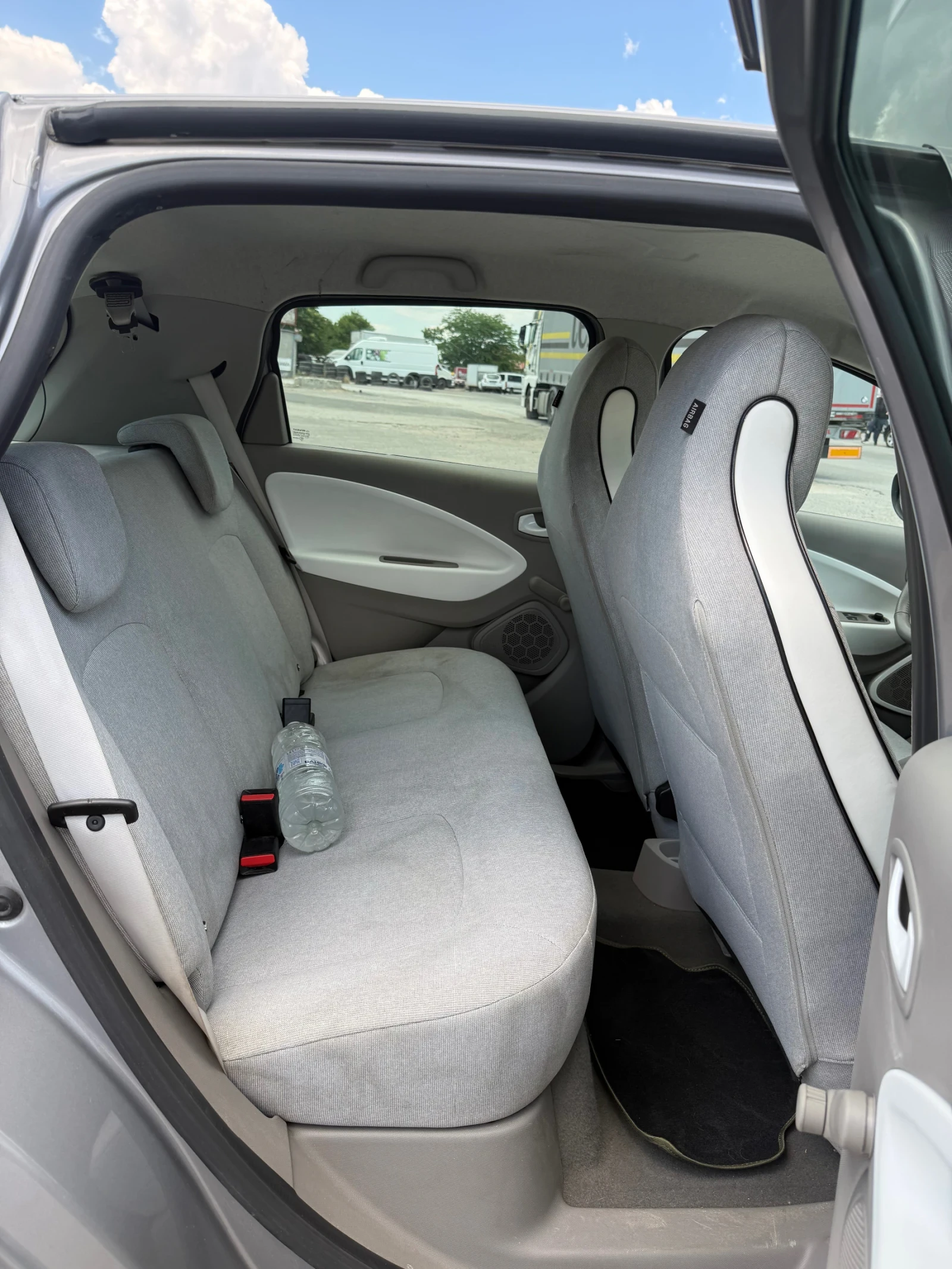 Renault Zoe Electric drive, снимка 10 - Автомобили и джипове - 54957202