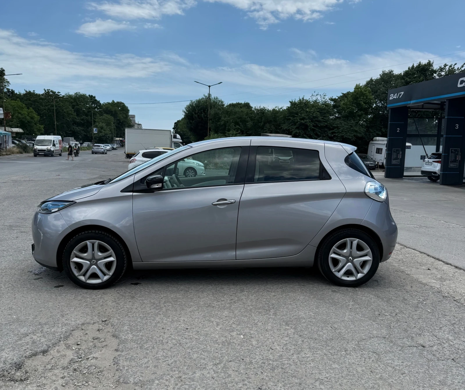 Renault Zoe Electric drive, снимка 3 - Автомобили и джипове - 54957202