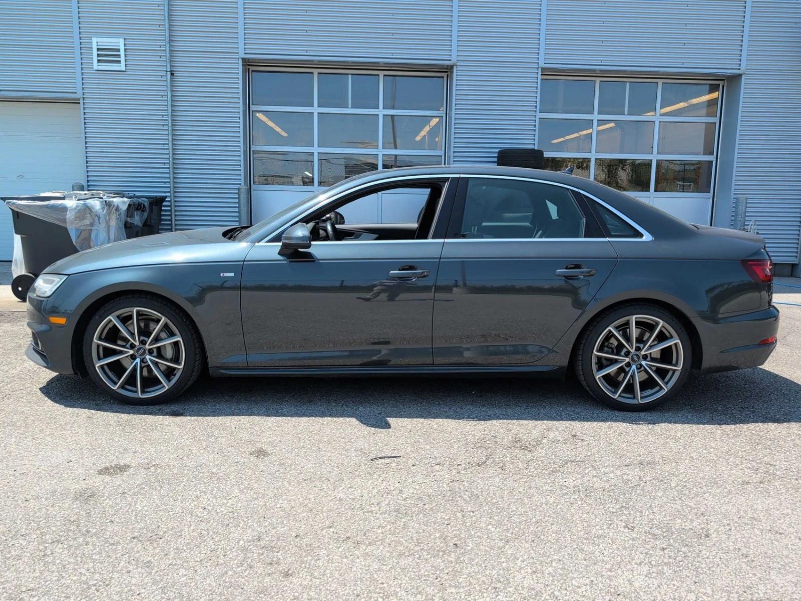 Audi A4 Technik * S Line * АвтоКредит * (ЦЕНА ДО БГ), снимка 3 - Автомобили и джипове - 55502221