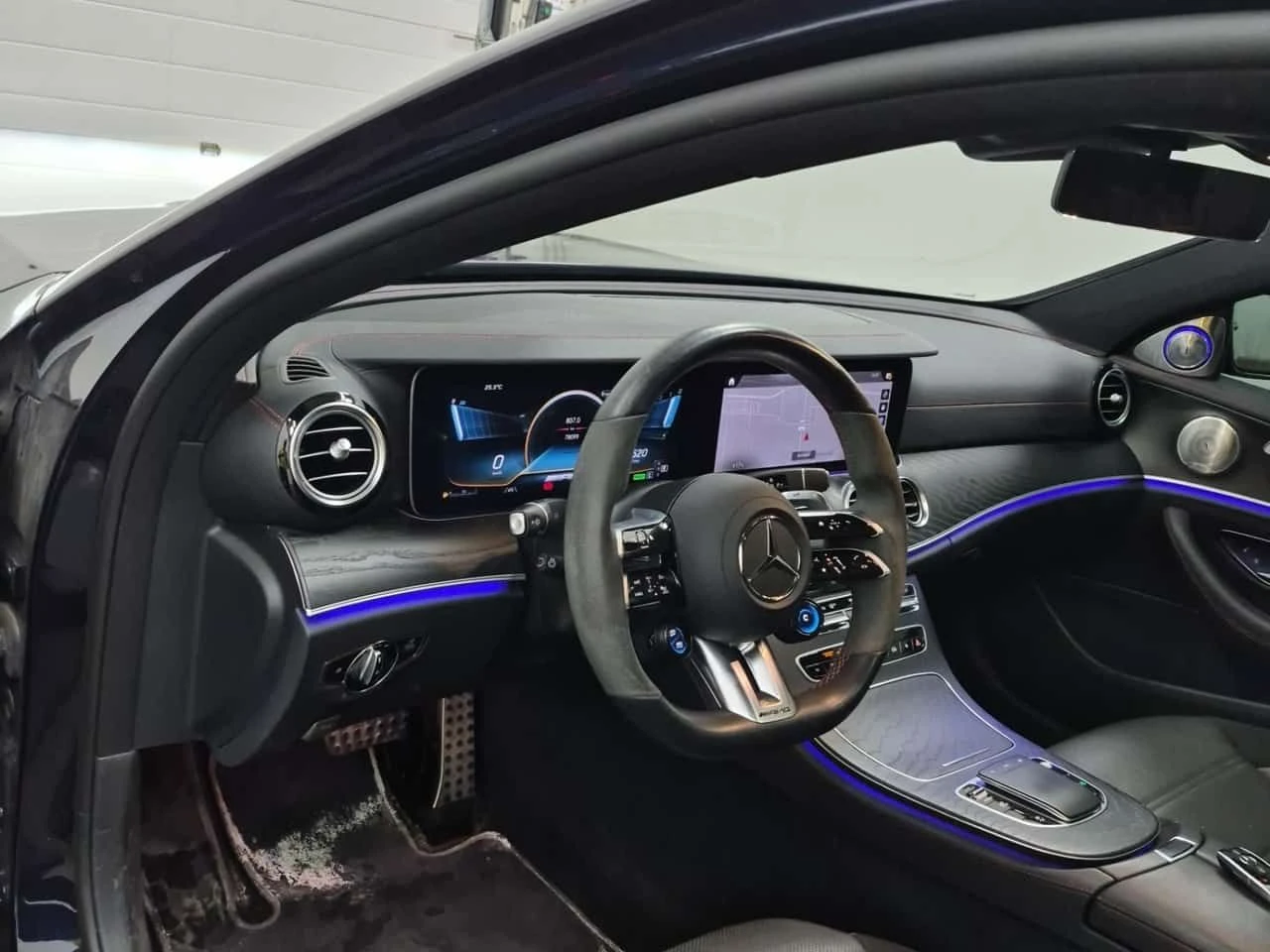 Mercedes-Benz E 53 AMG CARFAX, снимка 15 - Автомобили и джипове - 55539950