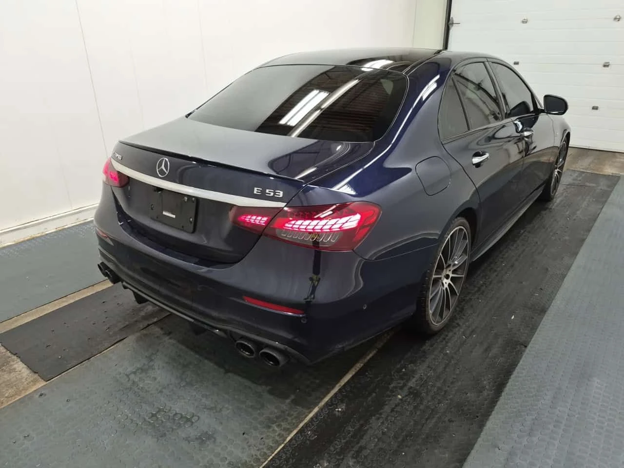 Mercedes-Benz E 53 AMG CARFAX, снимка 12 - Автомобили и джипове - 55539950