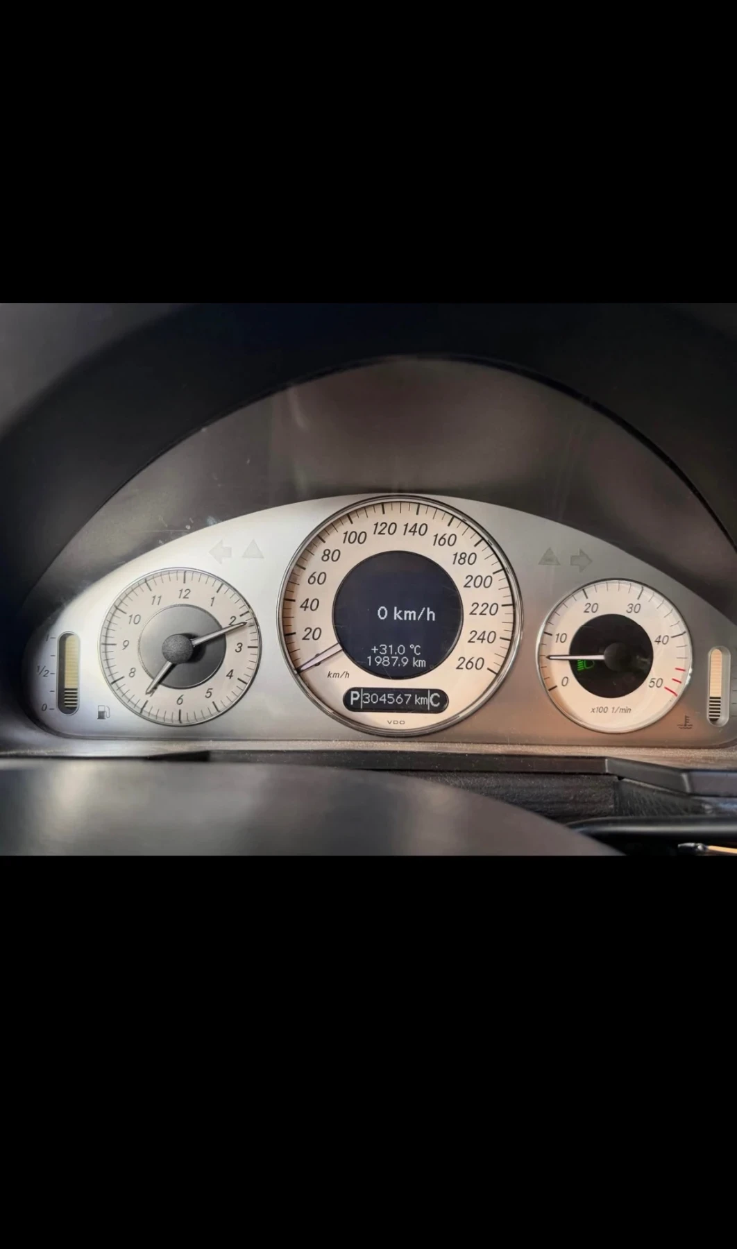 Mercedes-Benz E 320, снимка 11 - Автомобили и джипове - 55589325