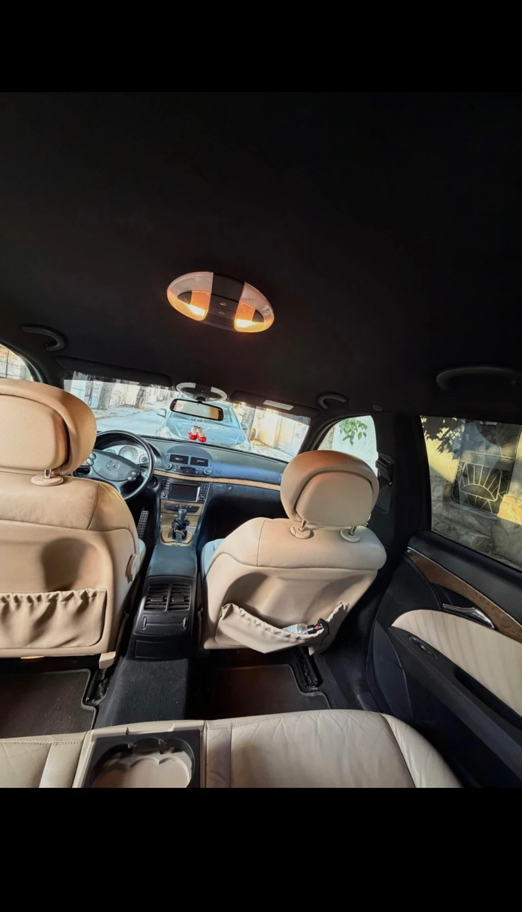 Mercedes-Benz E 320, снимка 8 - Автомобили и джипове - 55589325