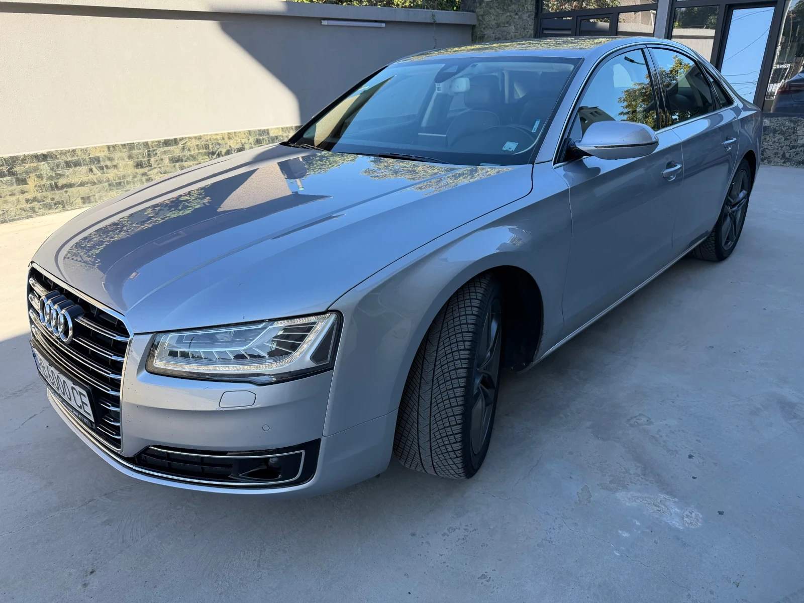 Audi A8, снимка 2 - Автомобили и джипове - 56586531