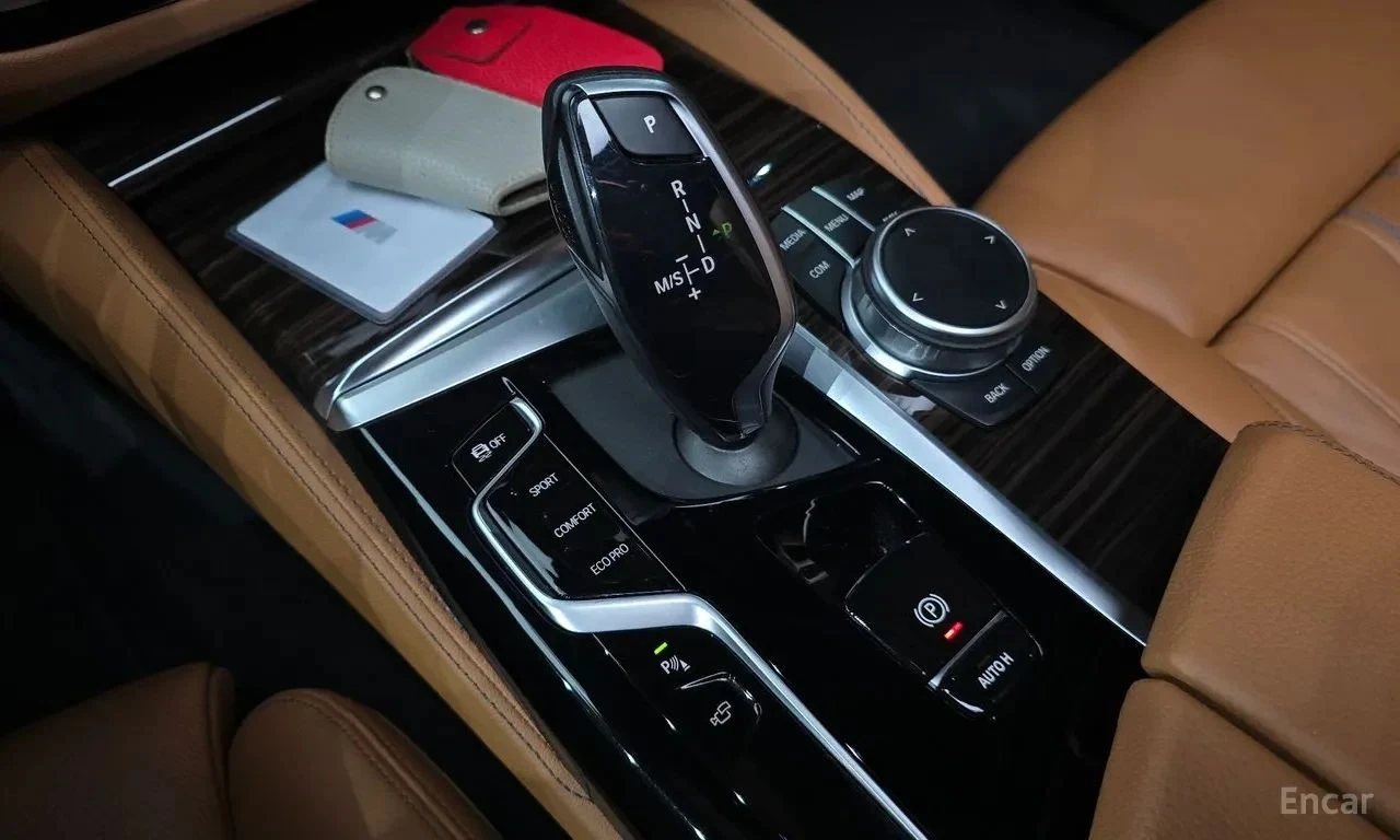 BMW 520, снимка 16 - Автомобили и джипове - 56724227