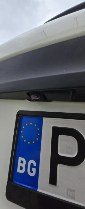 Nissan Qashqai   1.6dci /131к.с 4Х4/НАВИГАЦИЯ/360 КАМЕРА-/ПАН0РАМ, снимка 2