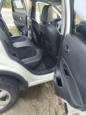 Nissan Qashqai   1.6dci /131к.с 4Х4/НАВИГАЦИЯ/360 КАМЕРА-/ПАН0РАМ, снимка 5