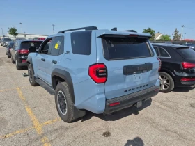 Toyota 4runner DISTRONIC| HUD| PANO| LANE ASSIST| 2 КЛЮЧА| , снимка 4
