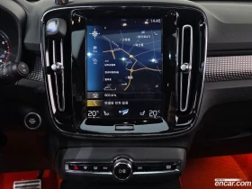Volvo XC40 T4 R-Design, снимка 13