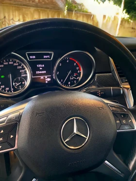 Mercedes-Benz ML 350 PREMIUM FULL, AMG optic. Сменени вериги - 37000 лв. - 13611480 13