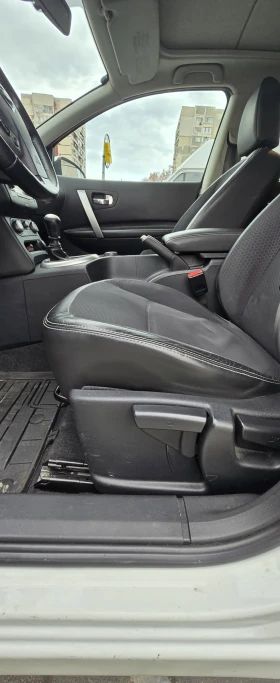 Nissan Qashqai   1.6dci /131к.с 4Х4/НАВИГАЦИЯ/360 КАМЕРА-/ПАН0РАМ - 7999 € / 15644.68 лв. - 56247261 14