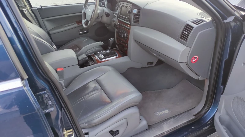 Jeep Grand cherokee 3.0 CRD, снимка 8 - Автомобили и джипове - 48652667