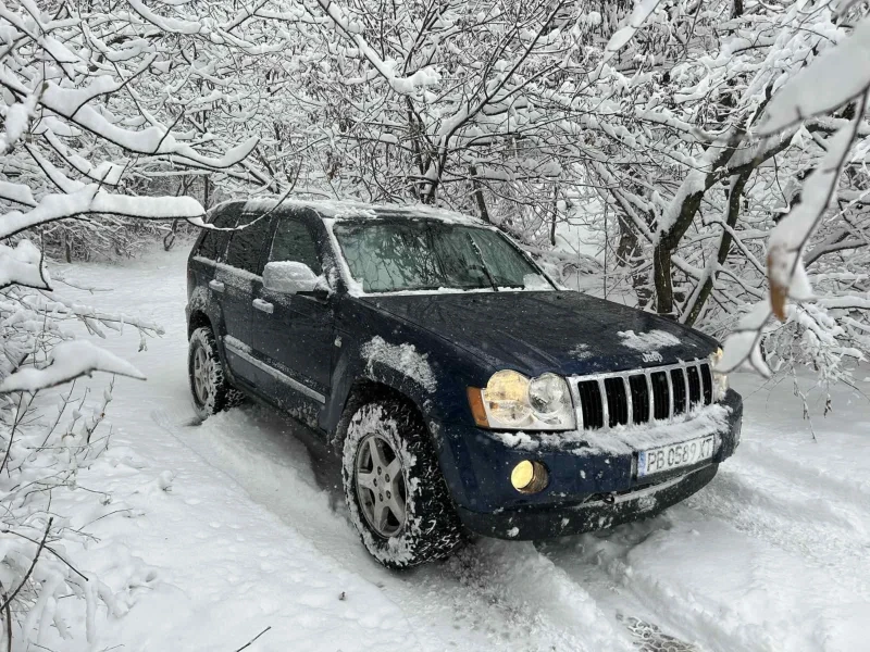 Jeep Grand cherokee 3.0 CRD, снимка 1 - Автомобили и джипове - 48652667