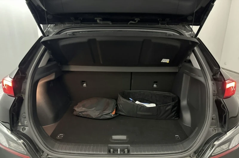 Hyundai Kona 64KWh/PRIME/SOH100%/39000KM, снимка 16 - Автомобили и джипове - 52654835