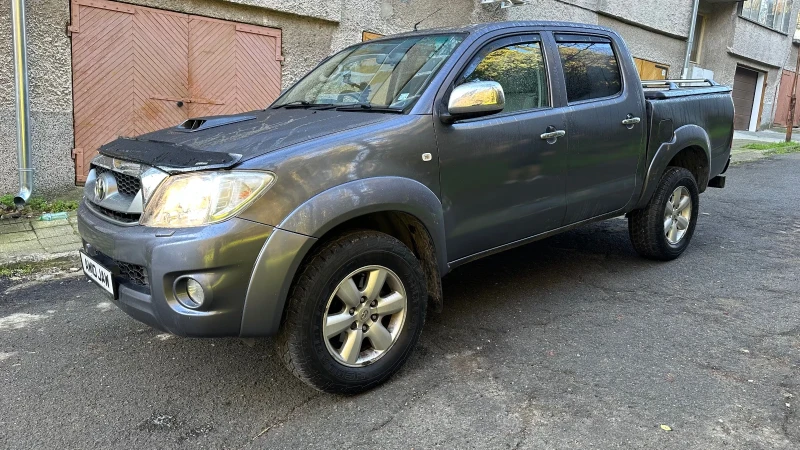 Toyota Hilux 3.0d D4-D 4X4 , снимка 5 - Автомобили и джипове - 52748020