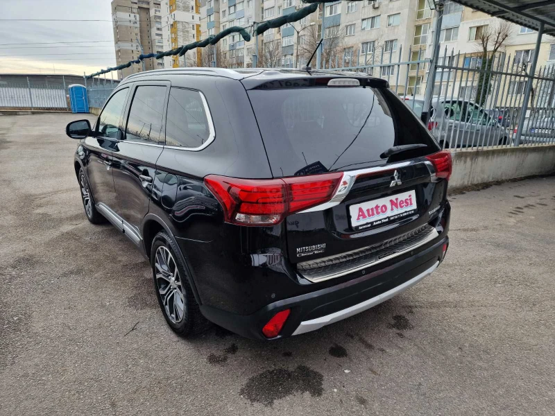 Mitsubishi Outlander 2.2DI-D-NAVI-CAMERA-5МЕСТА-4X4, снимка 3 - Автомобили и джипове - 53595100