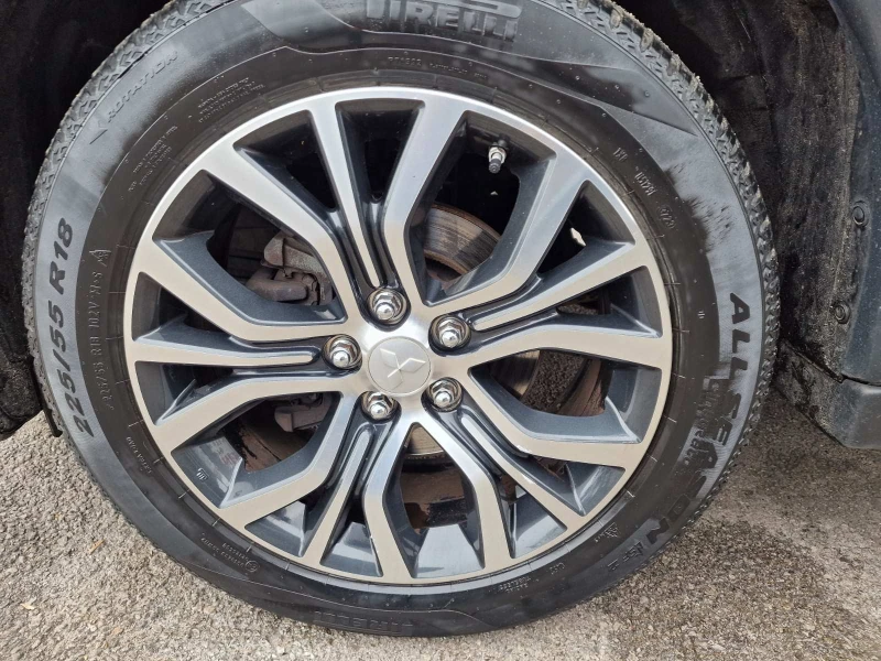 Mitsubishi Outlander 2.2DI-D-NAVI-CAMERA-5МЕСТА-4X4, снимка 16 - Автомобили и джипове - 53595100