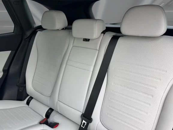 Mercedes-Benz GLC 300 4Matic = AMG Line = Advanced Plus Гаранция, снимка 11 - Автомобили и джипове - 54728905