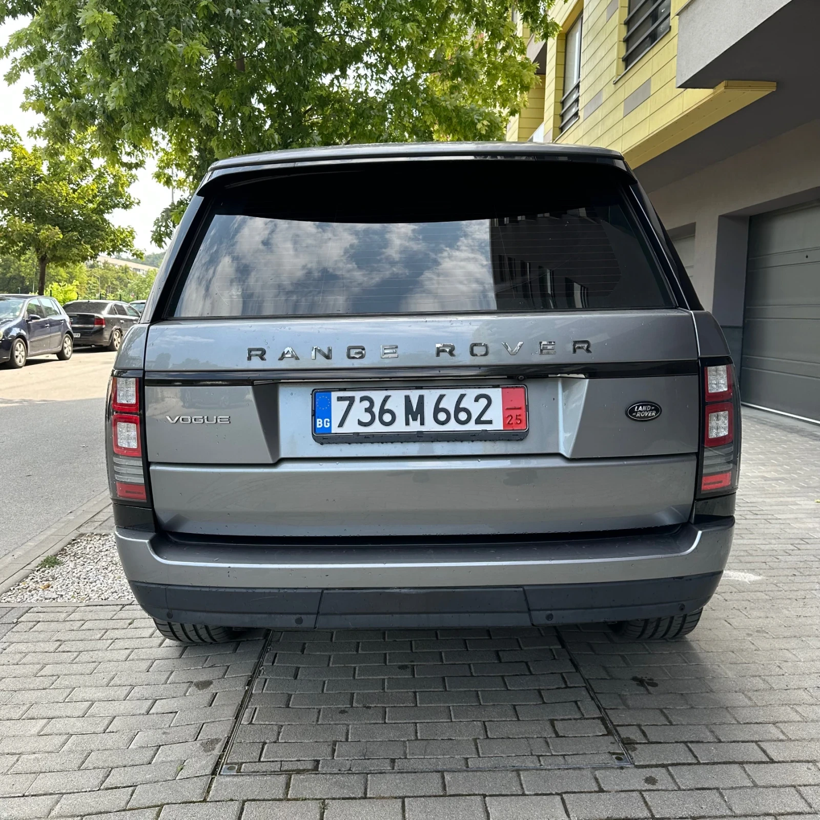 Land Rover Range rover VOGUE/ПОДГРЕВ/ОБДУХВАНЕ/ВАКУУМ/ПАНОРАМА/MERIDIAN/ - изображение 6