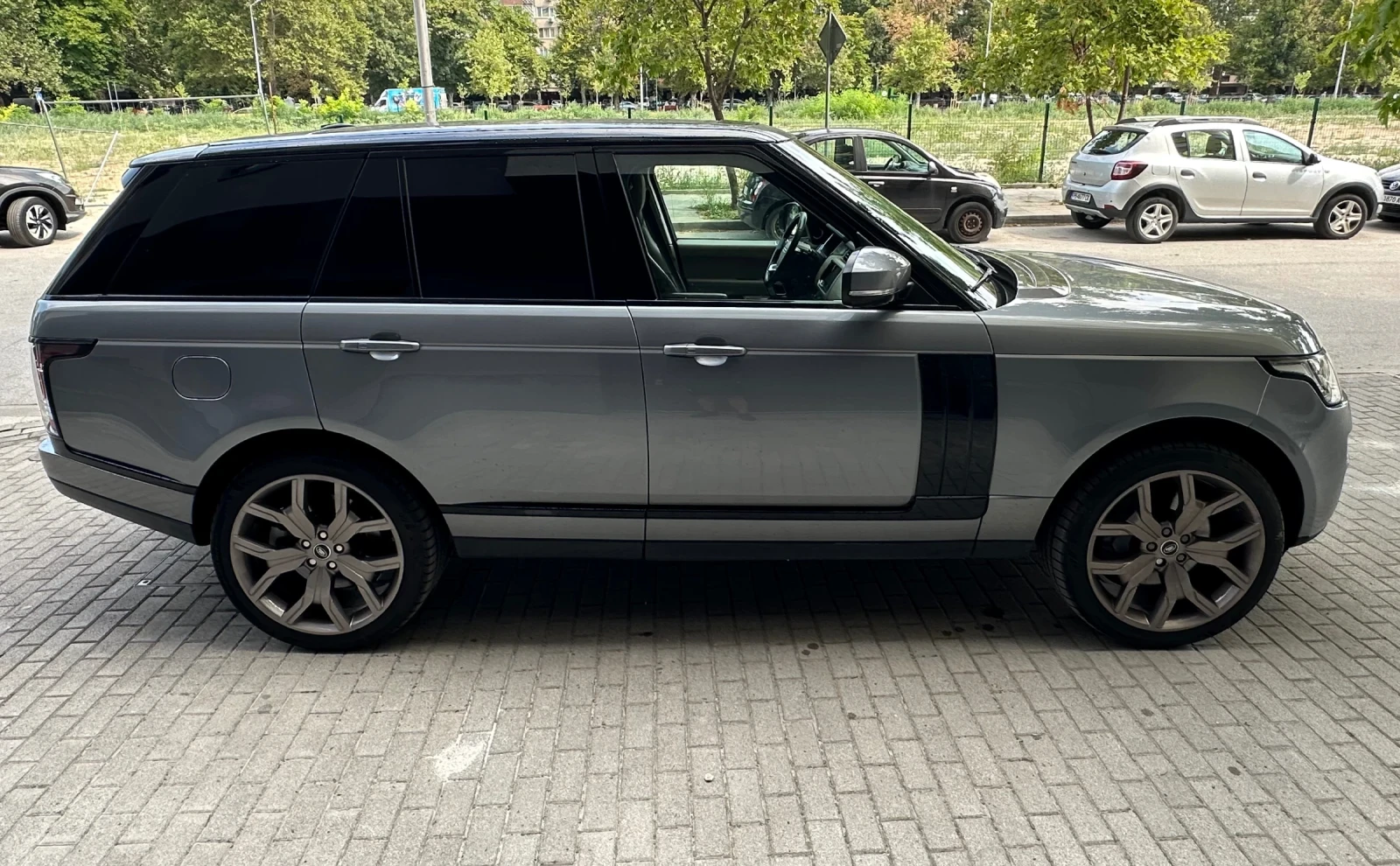 Land Rover Range rover VOGUE/ПОДГРЕВ/ОБДУХВАНЕ/ВАКУУМ/ПАНОРАМА/MERIDIAN/ - изображение 4