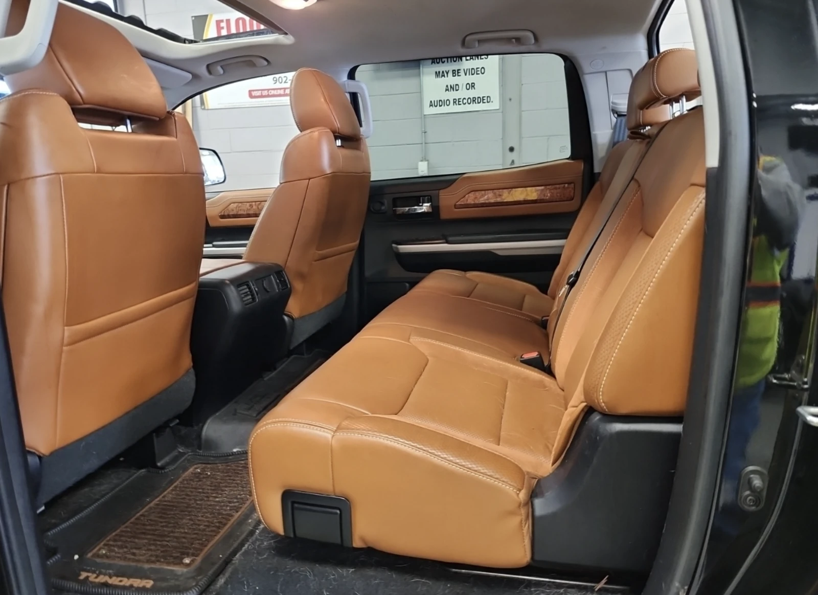 Toyota Tundra PLATINUM CREW CAB SHORT BED - изображение 10