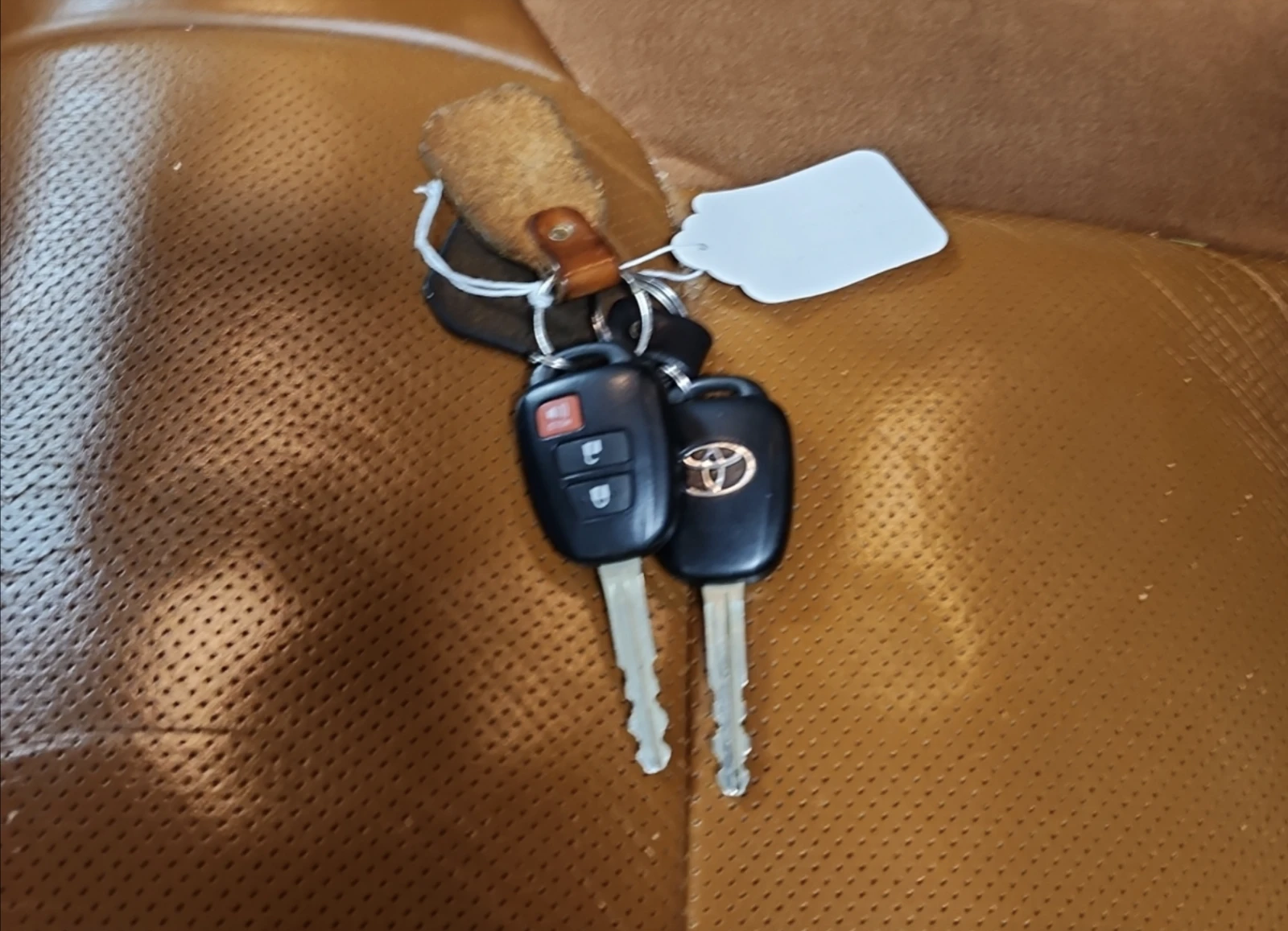 Toyota Tundra PLATINUM CREW CAB SHORT BED - изображение 6