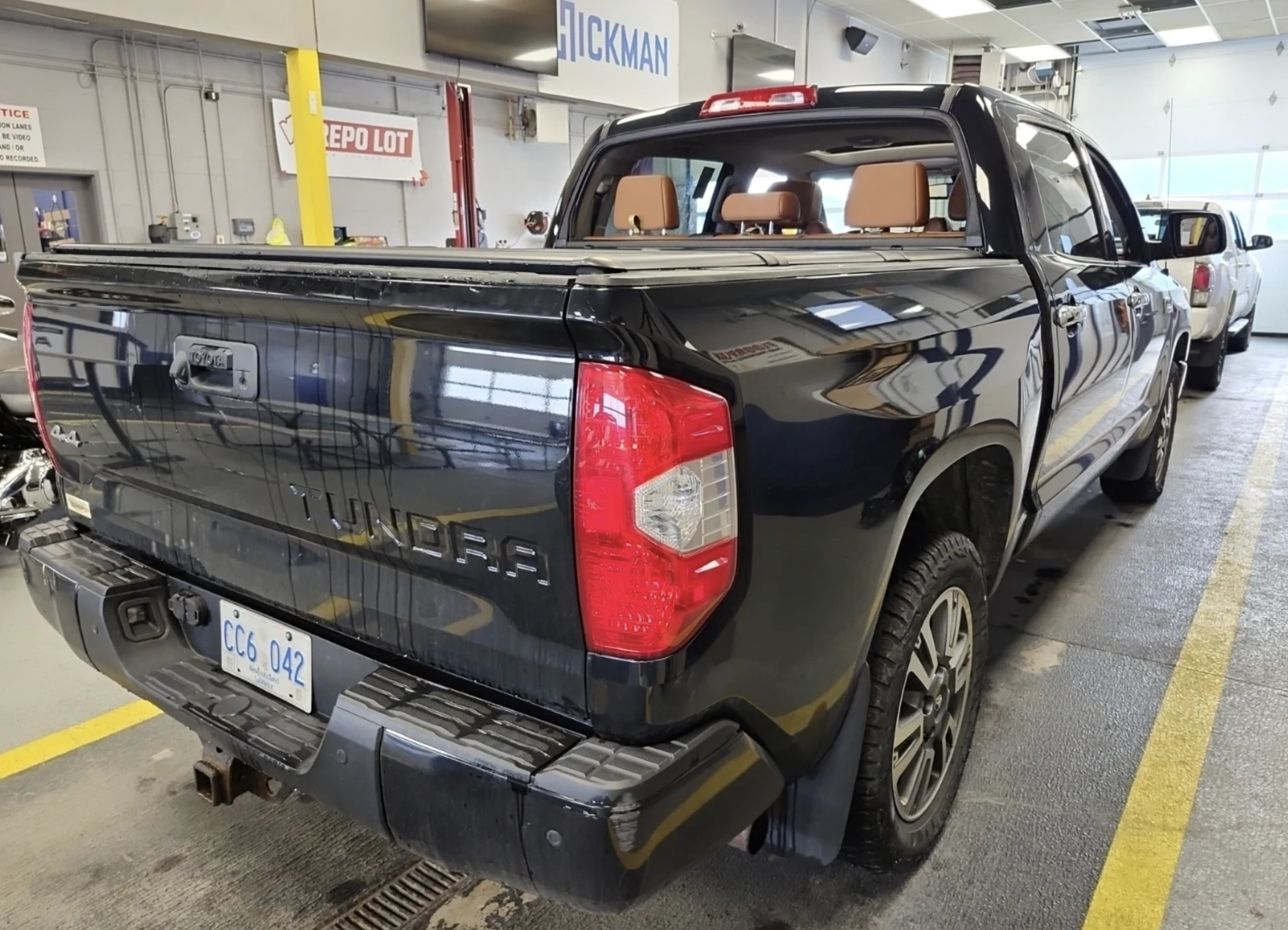 Toyota Tundra PLATINUM CREW CAB SHORT BED - изображение 3