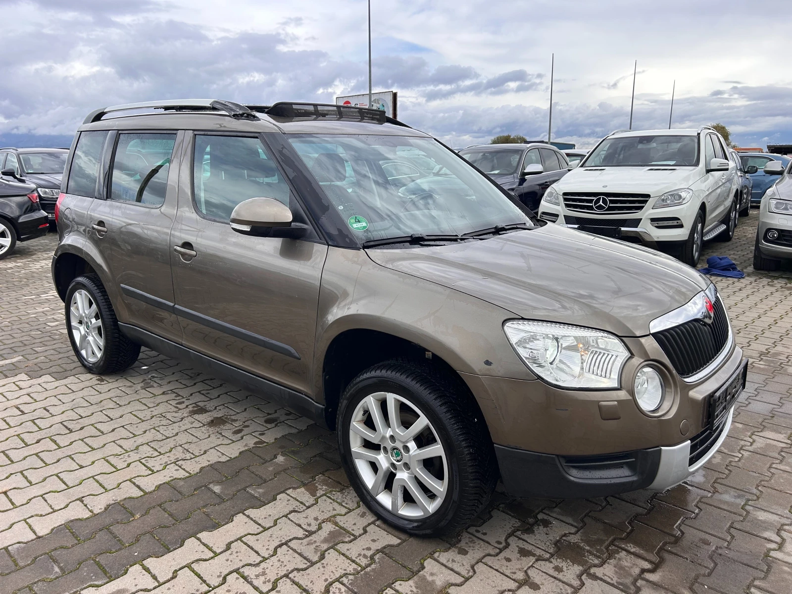 Skoda Yeti 2.0TDI 4X4 AVTOMAT/PANORAMA/NAVI EURO 5 - изображение 4
