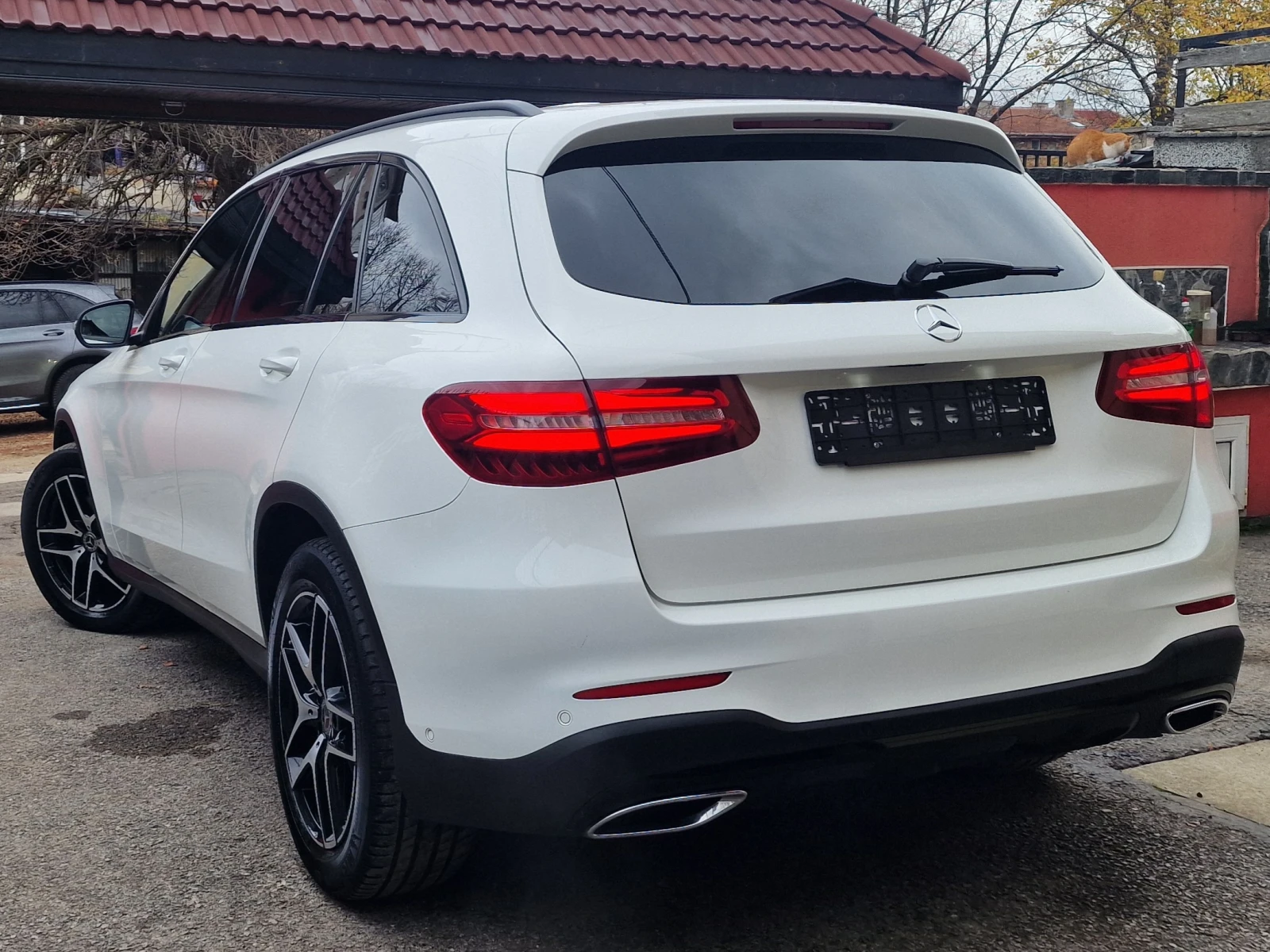 Mercedes-Benz GLC 250 AMG-PANORAMA-CAMERA-LED-DISTRONIC-FULL | Mobile.bg   7
