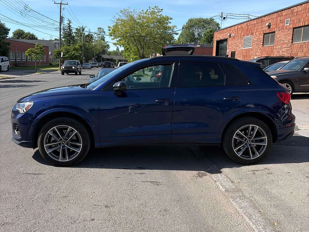 Audi Q3 * 45 TFSI quattro * CARFAX * ПОДГРЕВИ * ПАНО * , снимка 2 - Автомобили и джипове - 54840998