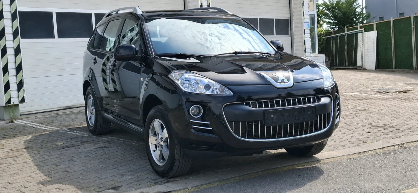 Peugeot 4007 Peugeot 4007 2.2 HDI   156 к.с.   4x4   2010 г.