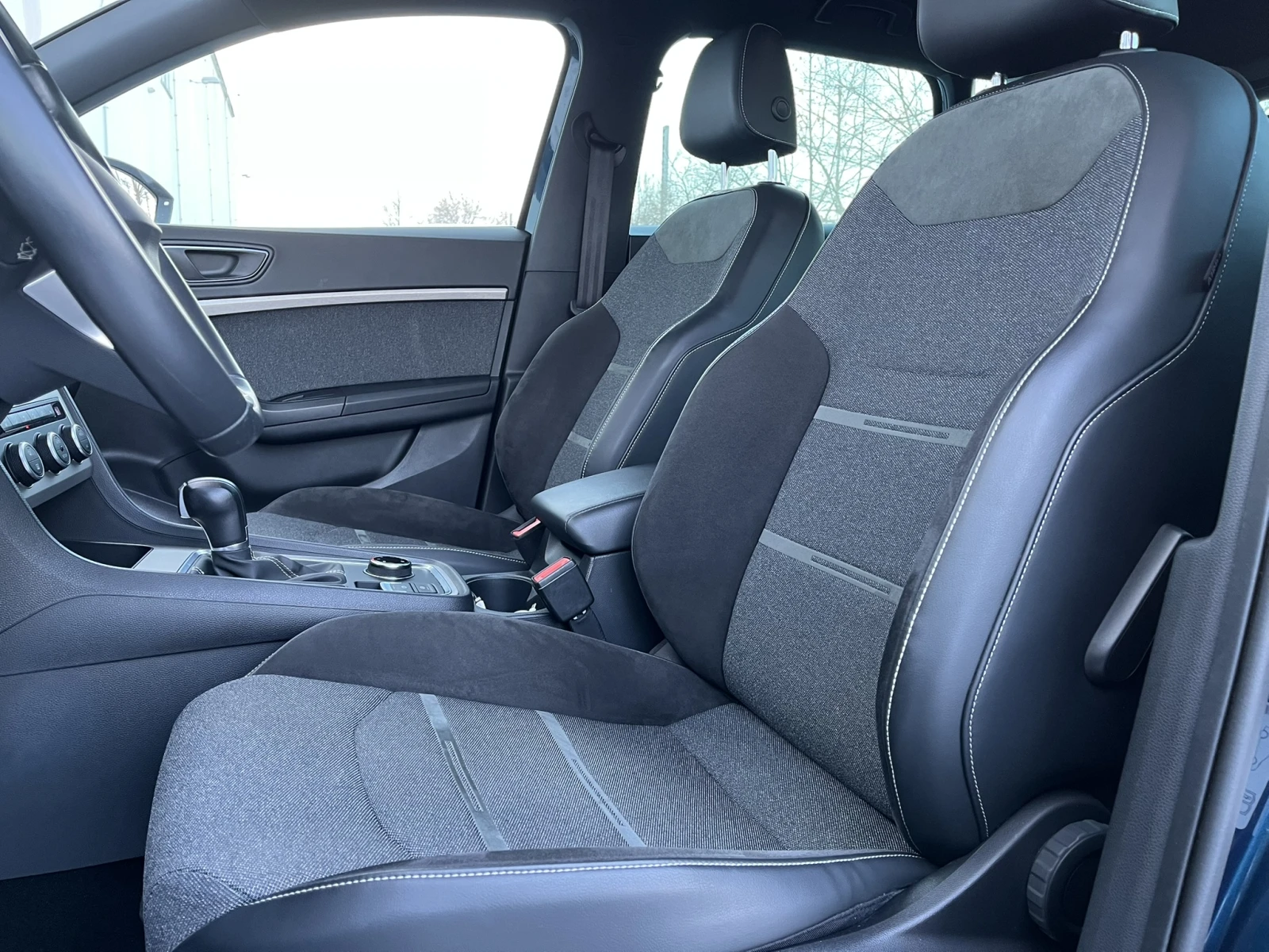 Seat Ateca 2.0TDI/4Drive/DSG/FACELIFT/XPERIENCE от БГ!, снимка 6 - Автомобили и джипове - 55831824