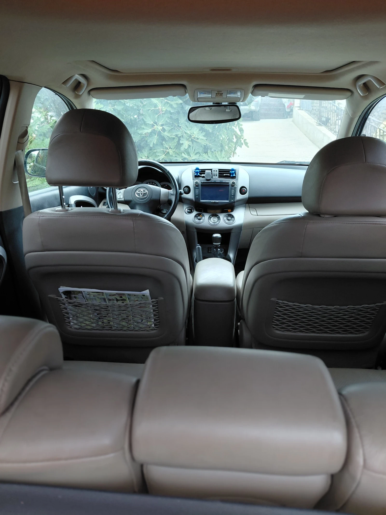 Toyota Rav4, снимка 8 - Автомобили и джипове - 56087914