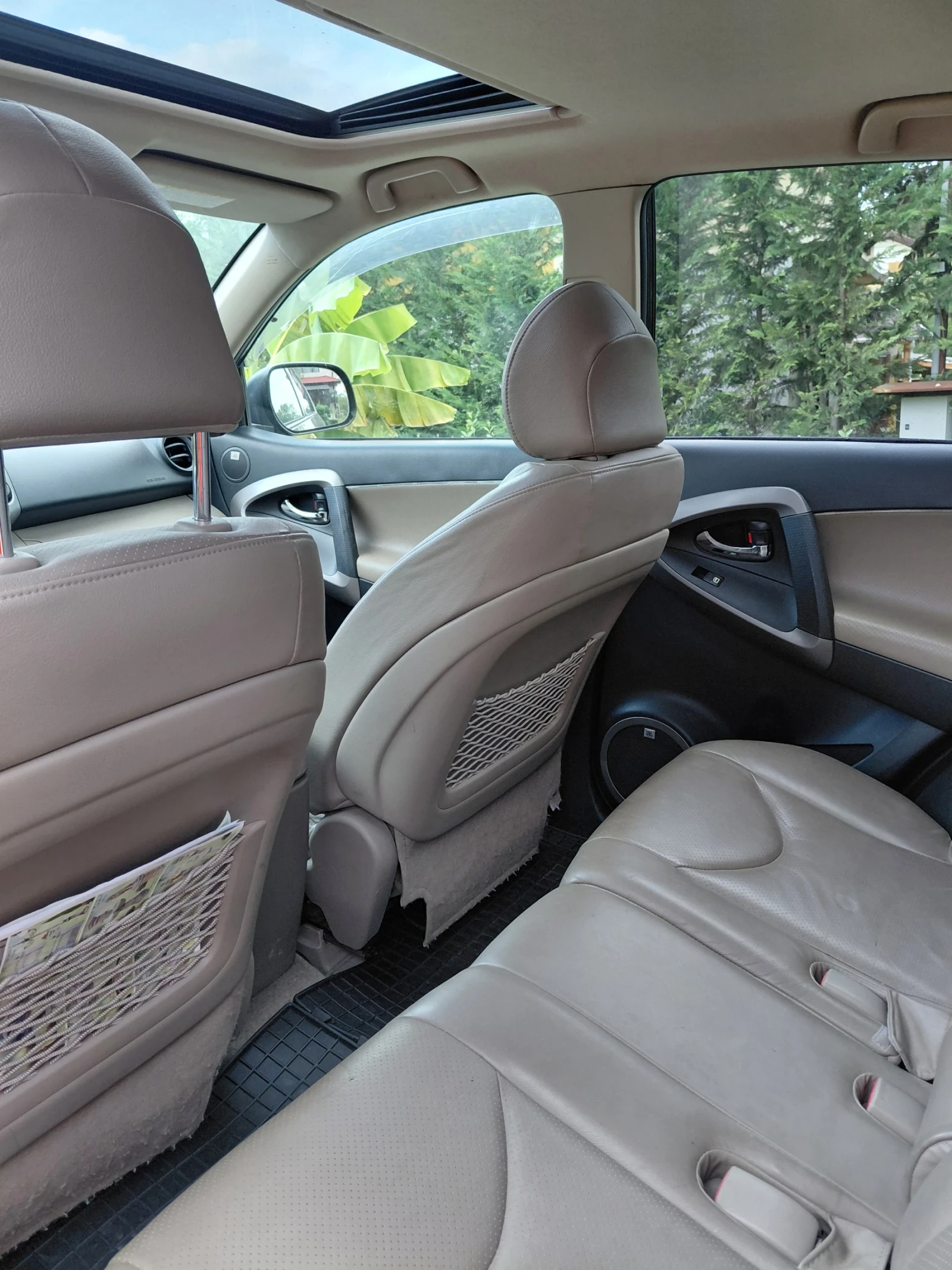 Toyota Rav4, снимка 10 - Автомобили и джипове - 56087914