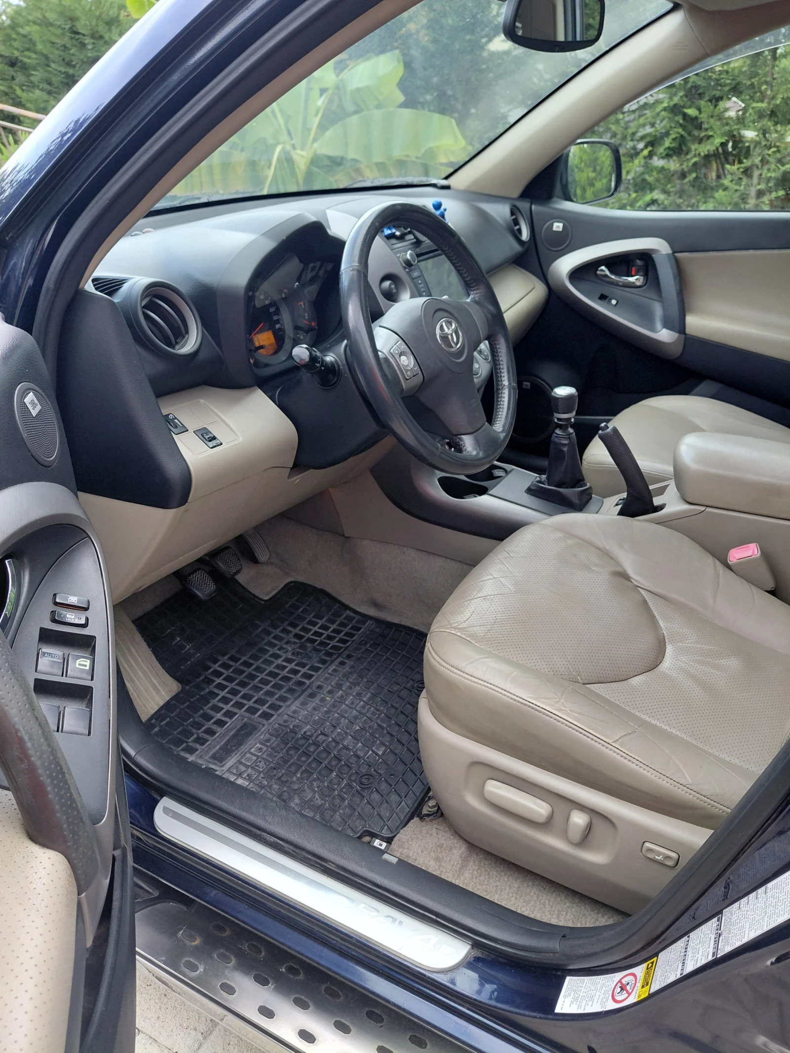 Toyota Rav4, снимка 9 - Автомобили и джипове - 56087914