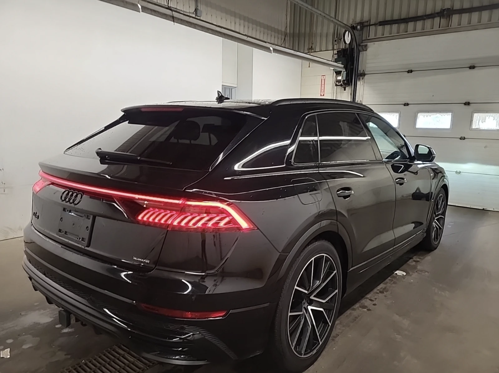 Audi Q8 2023 Audi Q8 TECHNIK, снимка 3 - Автомобили и джипове - 56126716