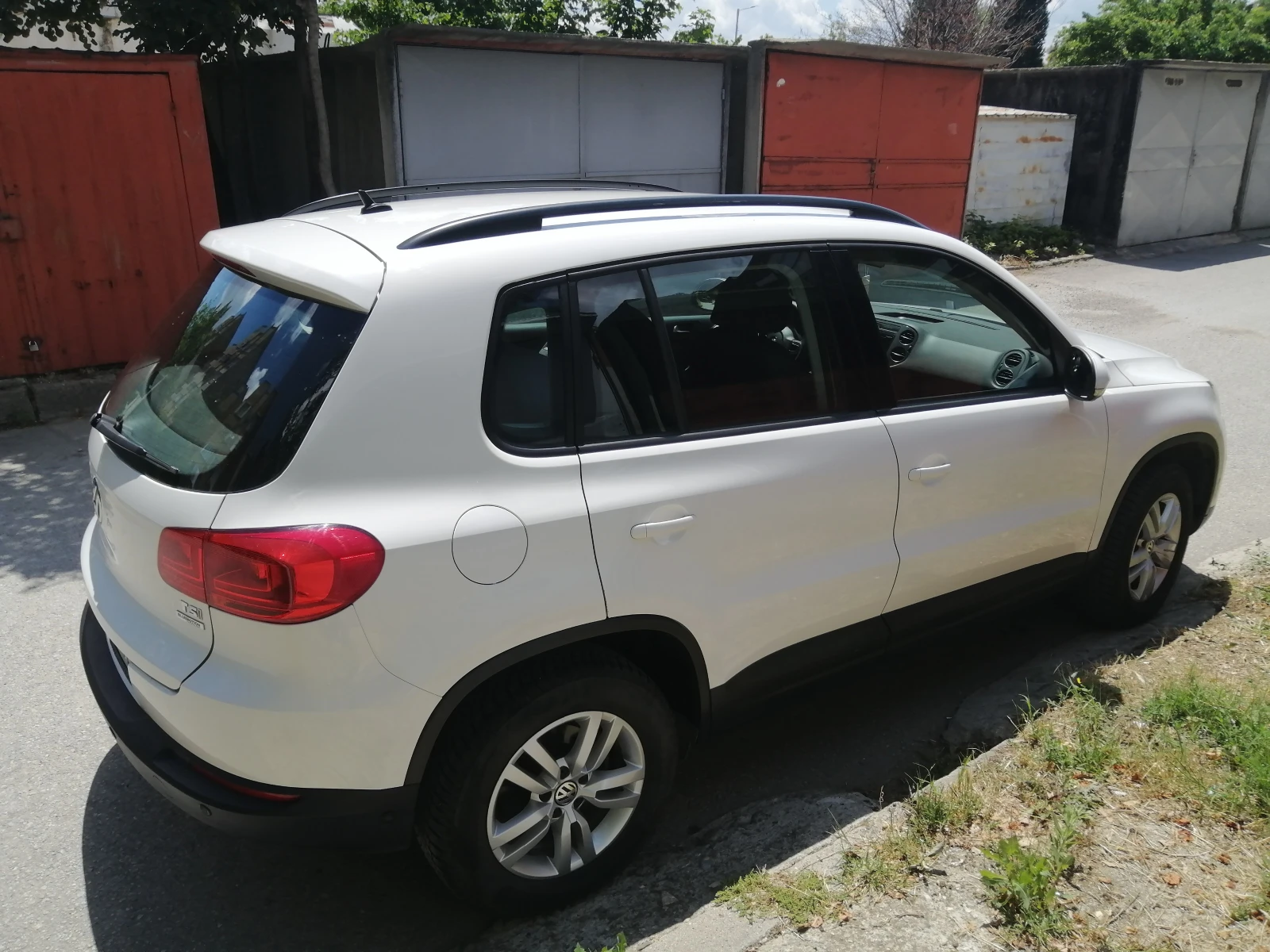 VW Tiguan, снимка 5 - Автомобили и джипове - 56244879