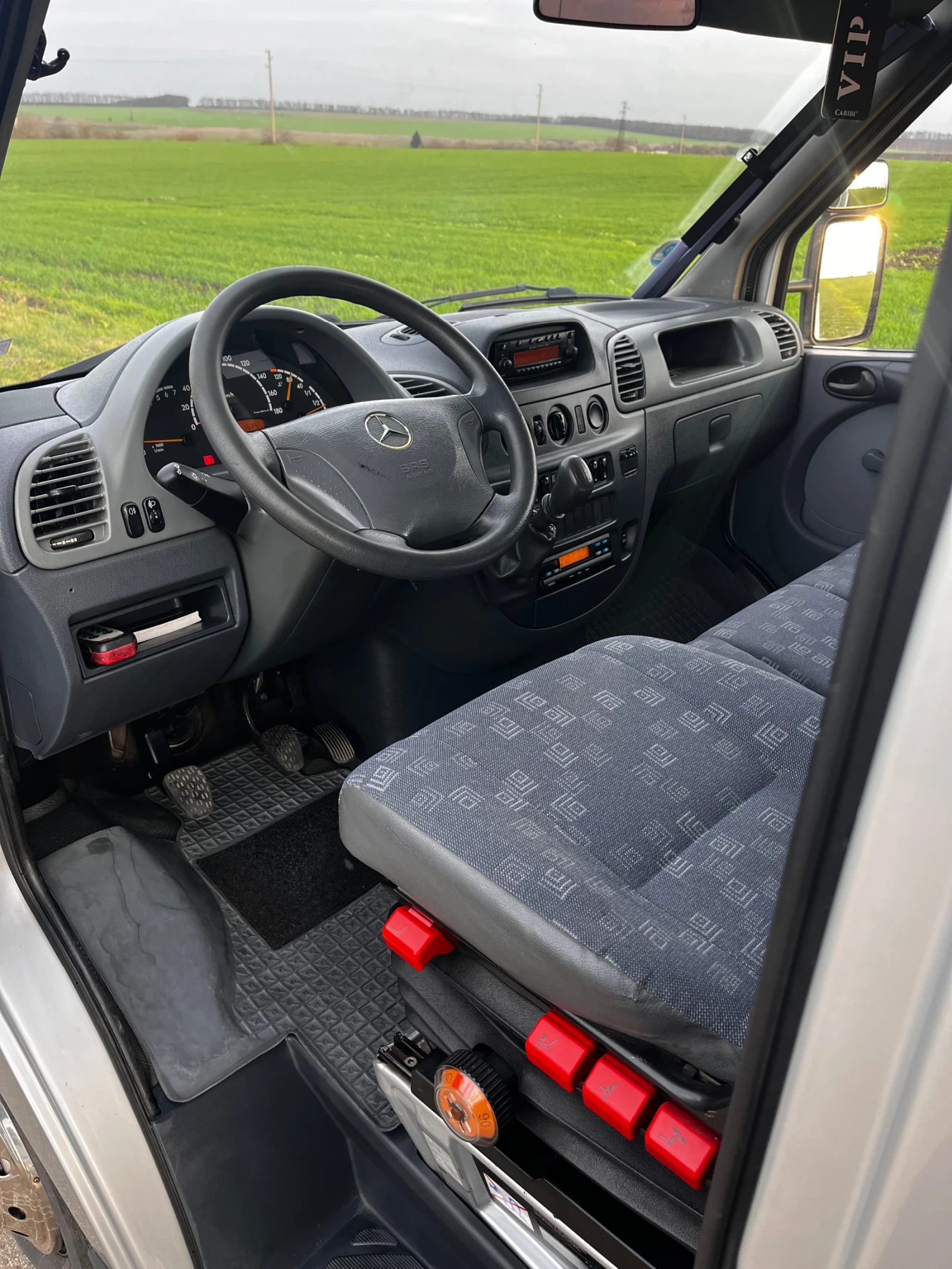 Mercedes-Benz 416  - изображение 7