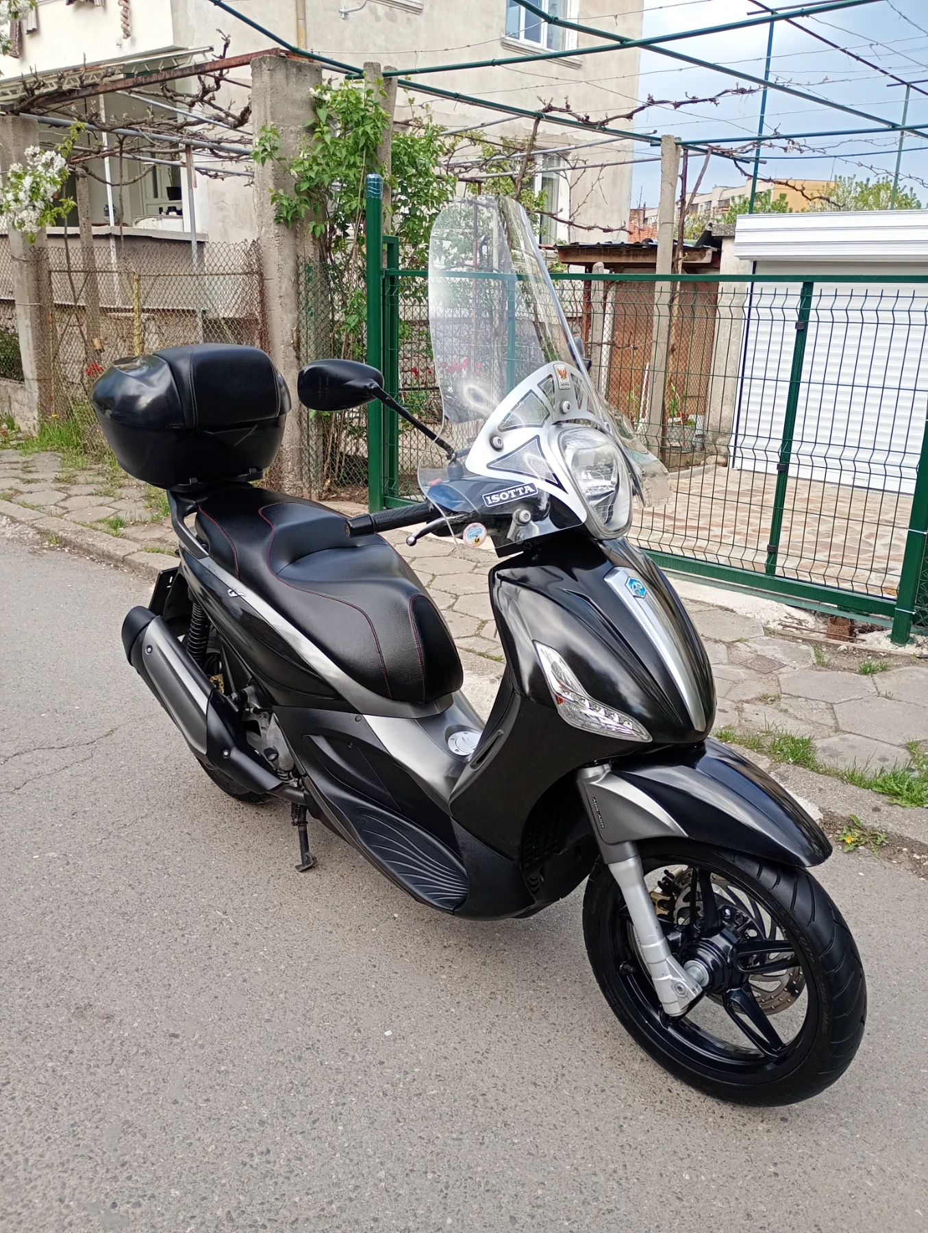 Piaggio Beverly 350i.ABS 2017 , снимка 17 - Мотоциклети и мототехника - 54030919