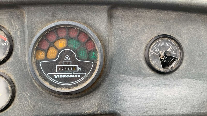 Валяк Друга марка JCB VIBROMAX VM75D, снимка 8 - Индустриална техника - 51838015