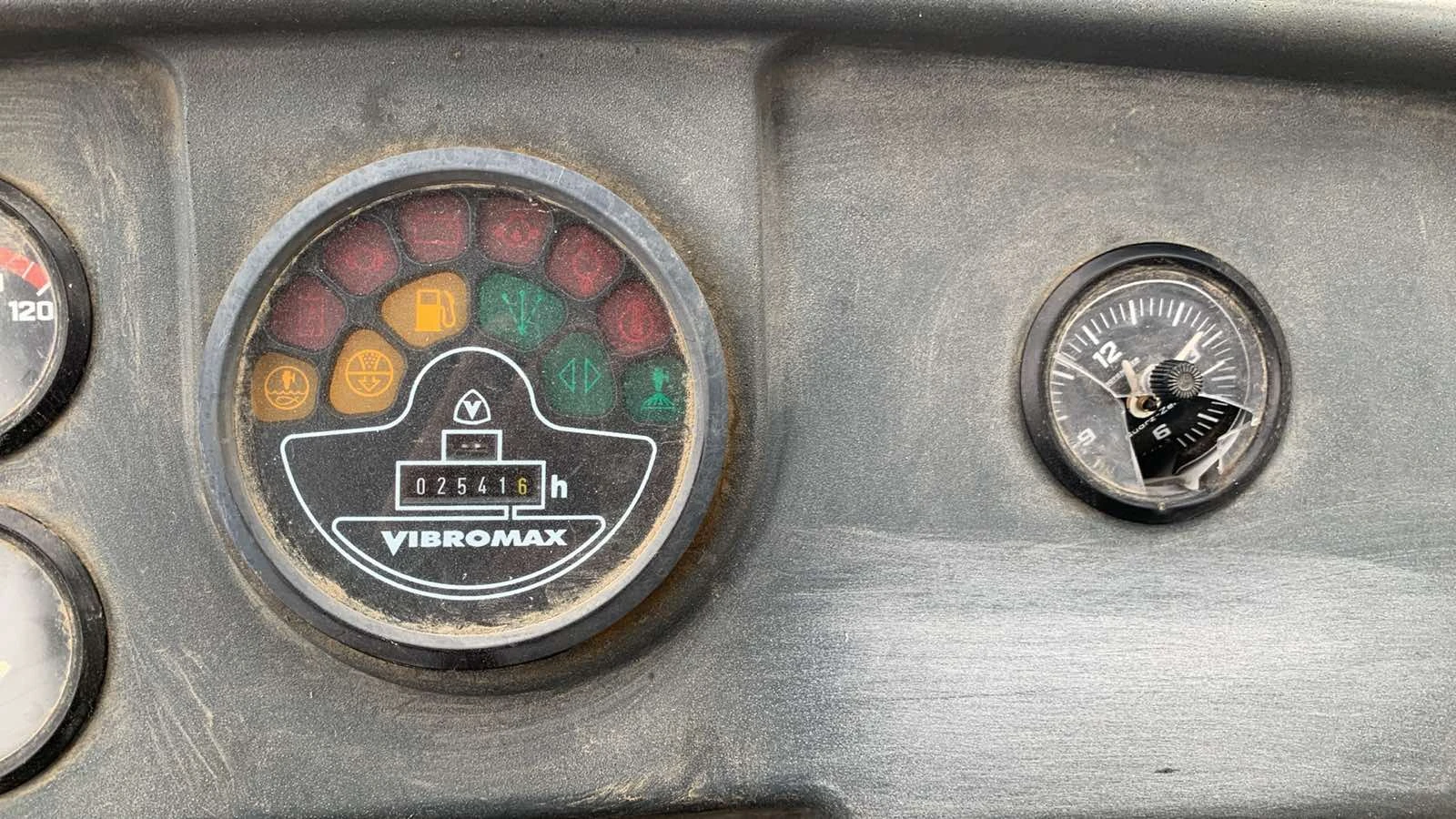 Валяк Друга марка JCB VIBROMAX VM75D - изображение 8