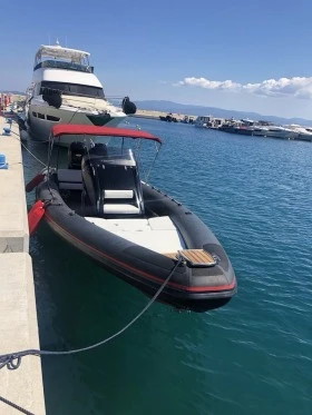 Моторна яхта Technohull 888, снимка 1