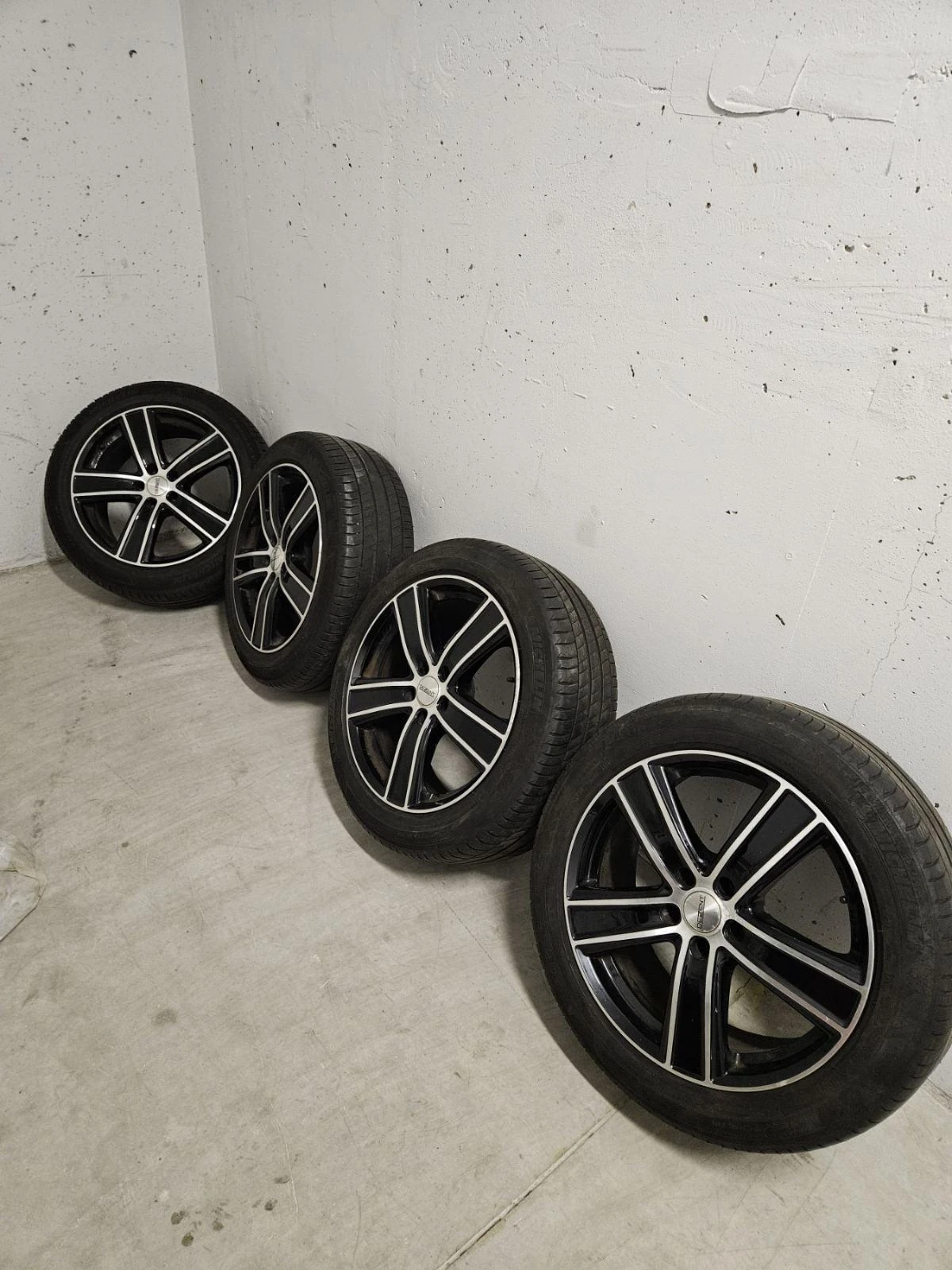 Гуми с джанти Michelin 225/50R18