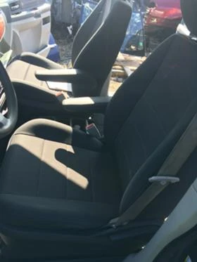 Chrysler Gr.voyager 2,8 crd на части, снимка 6