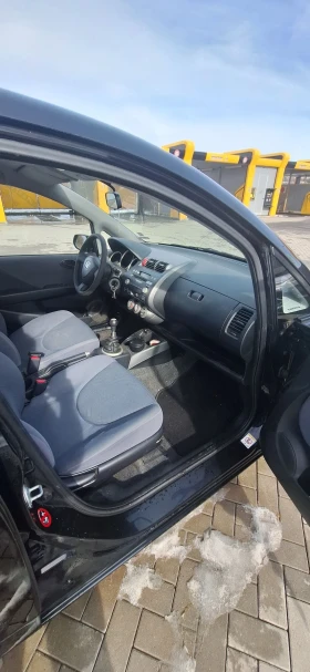 Honda Jazz 116000 км - 1999 € / 3909.70 лв. - 39415134 7